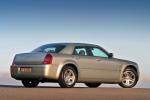 Chrysler 300C 2005 года